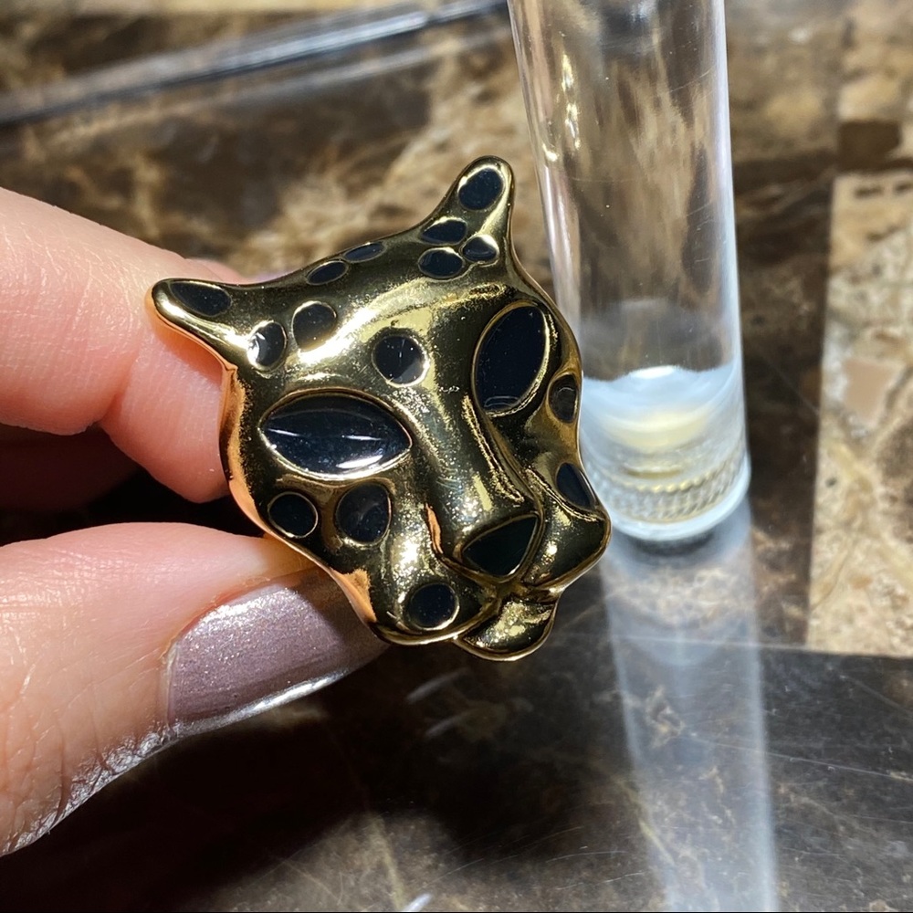 Adjustable ring